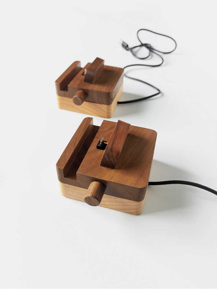 Elegant & Minimalist Wooden Wireless Charging Base