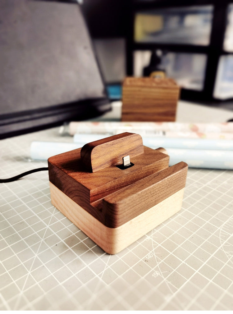 Elegant & Minimalist Wooden Wireless Charging Base